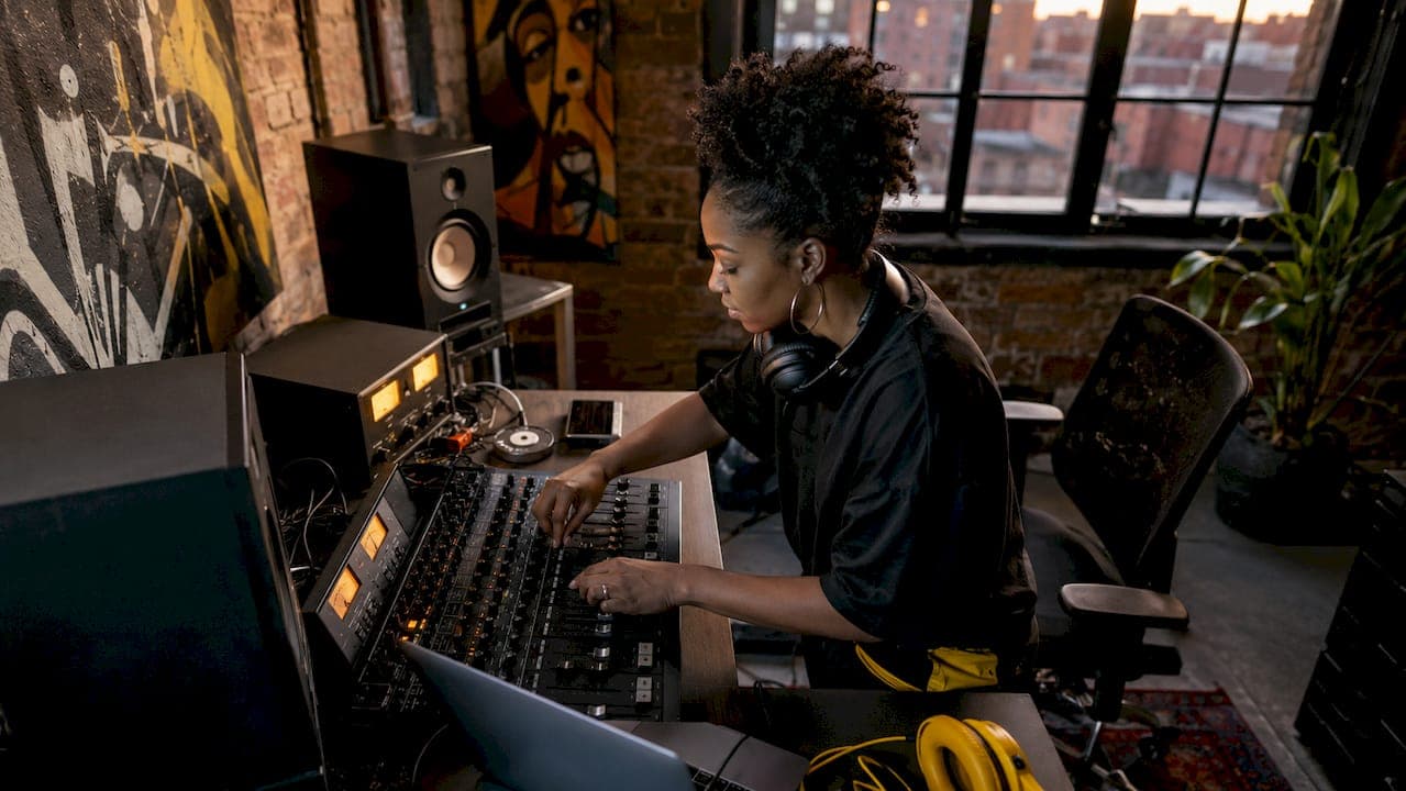 What Does the Independent Mastering Process Involve?